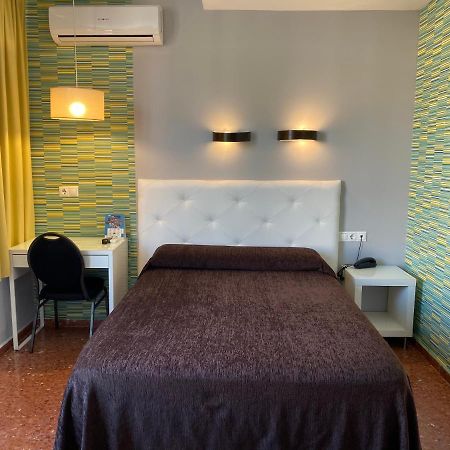Hostal Restaurante Estacion Jaén Εξωτερικό φωτογραφία