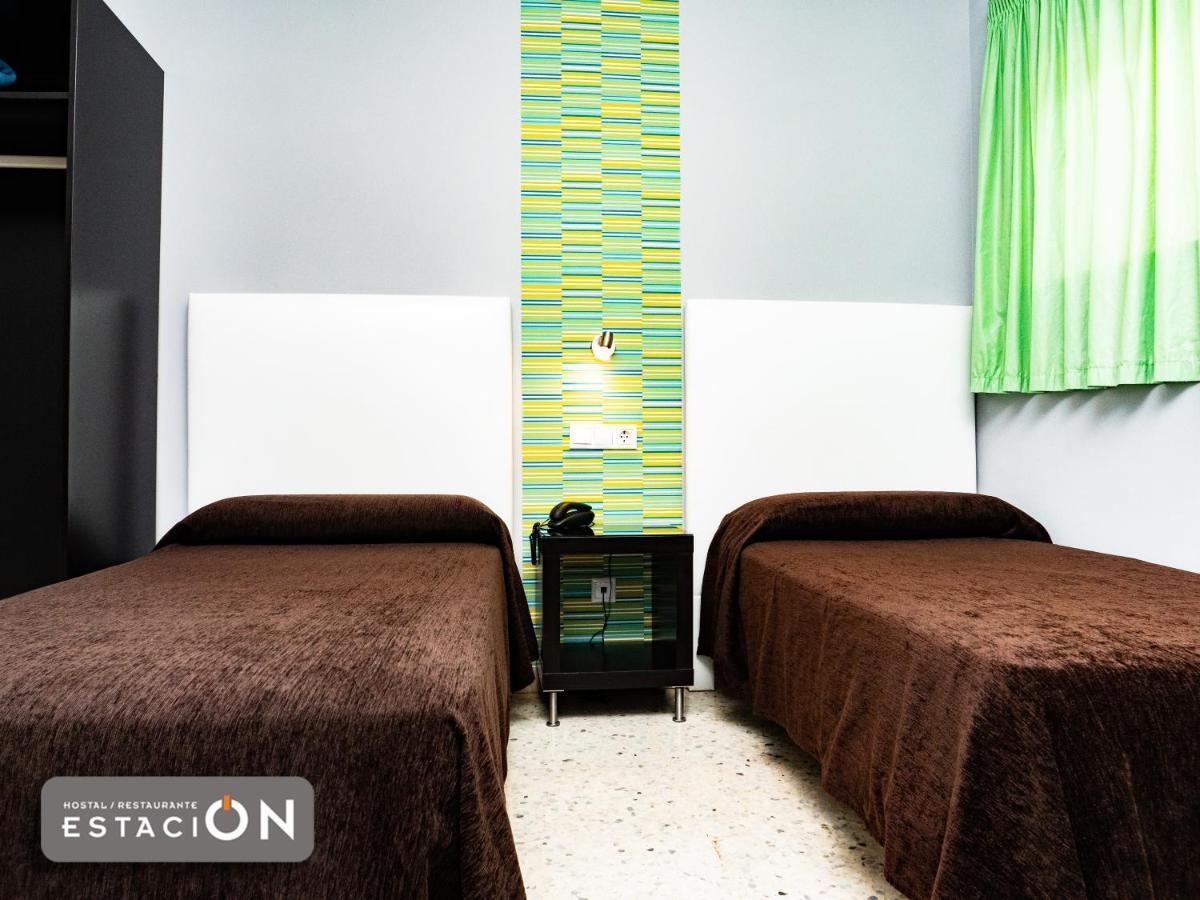 Hostal Restaurante Estacion Jaén Εξωτερικό φωτογραφία